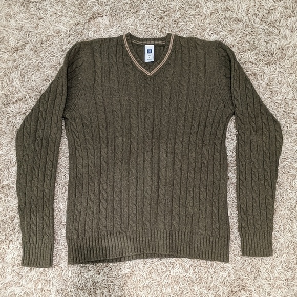 GAP Other - Gap V-Neck cable knit sweater in Olive